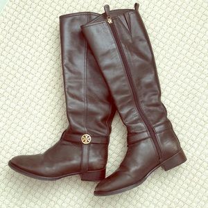 Tory Burch boots great condition
